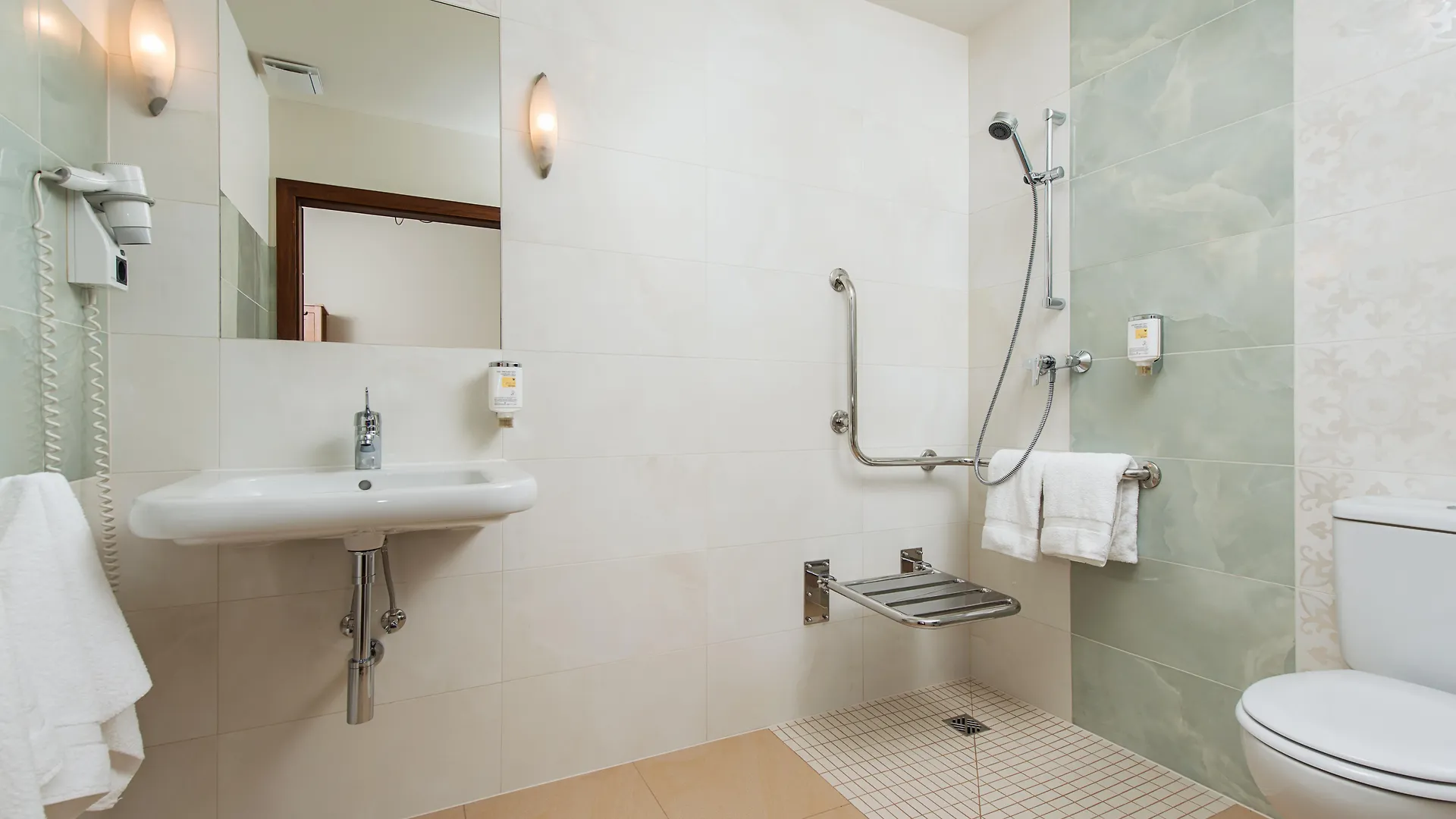 Villa Sedan - Destigo Hotels Sopot